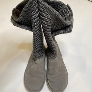 Bearpaw Gray Cable Knit & Suede Women’s Winter Boots EUC Sz 8 Casual Comfort
